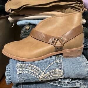 Koolaburra by UGG ‘Santa Barbara’ Leather Booties